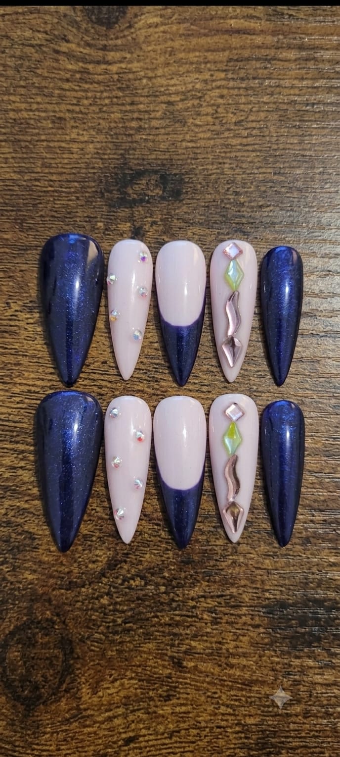 BlueWolf Stiletto